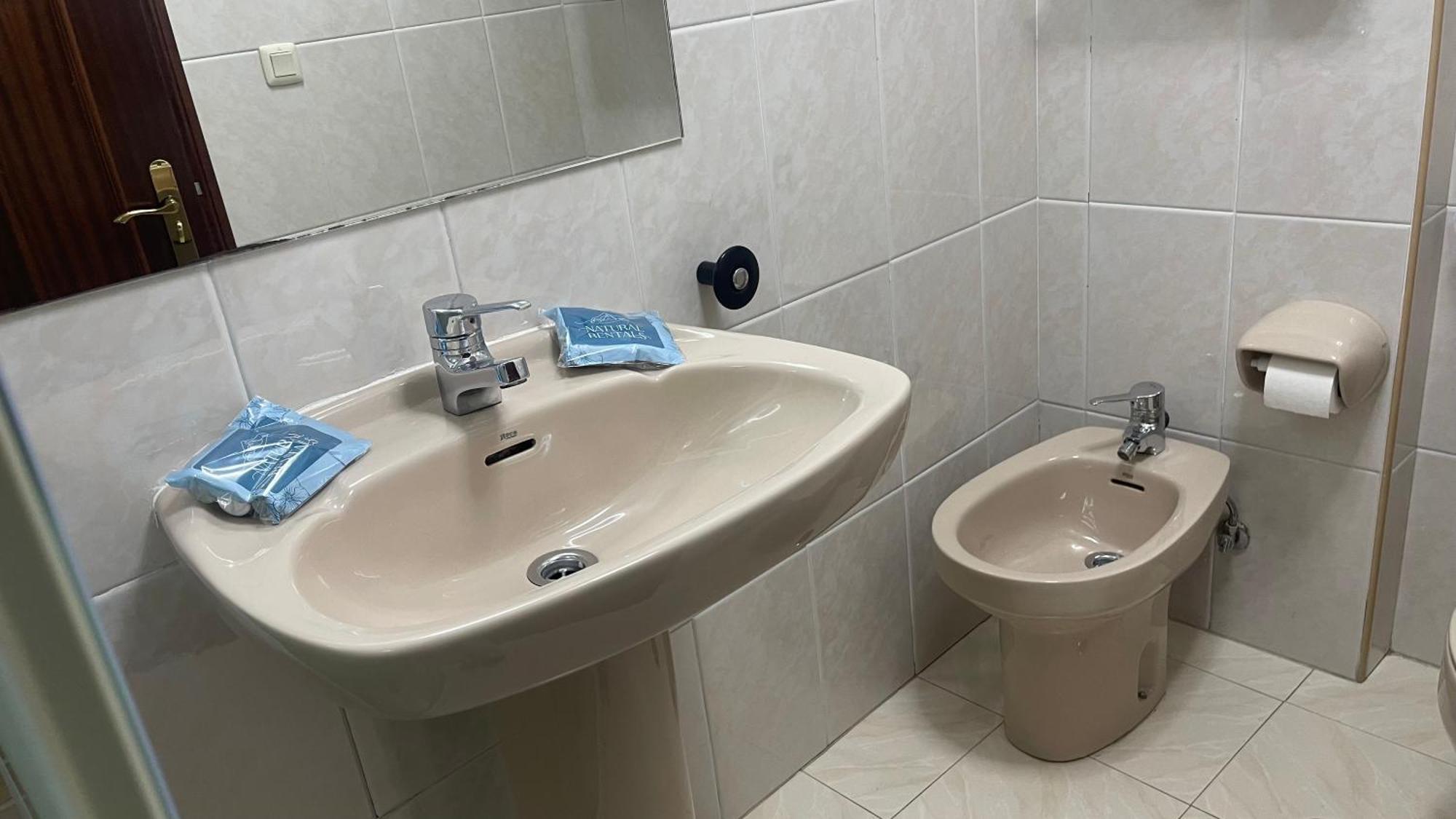 Apartamento Virgen De Guia Para 3-4 Personas Рибадеселья Экстерьер фото